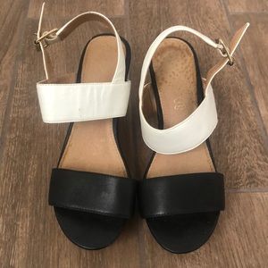 Heeled clog sandal
